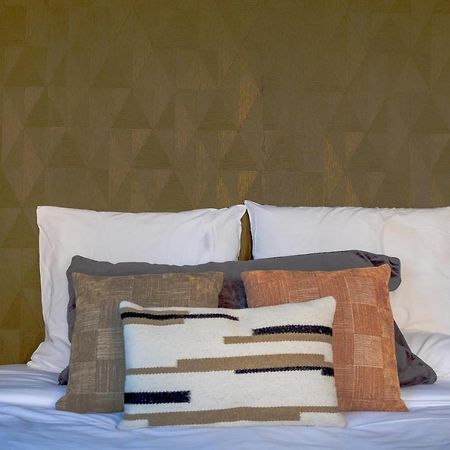 Honore Suite Vue Saone Лион Экстерьер фото